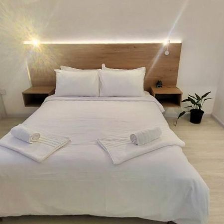 3 Bedroom Beachside Apartment - 30 Secs From Beach Flic-en-Flacq Eksteriør bilde