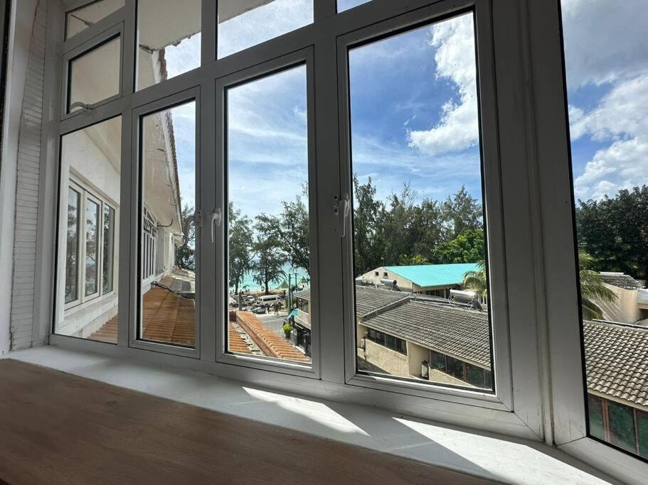 3 Bedroom Beachside Apartment - 30 Secs From Beach Flic-en-Flacq Eksteriør bilde