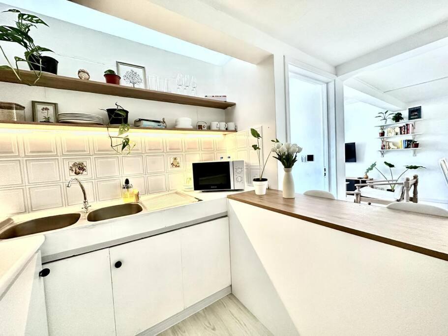 3 Bedroom Beachside Apartment - 30 Secs From Beach Flic-en-Flacq Eksteriør bilde